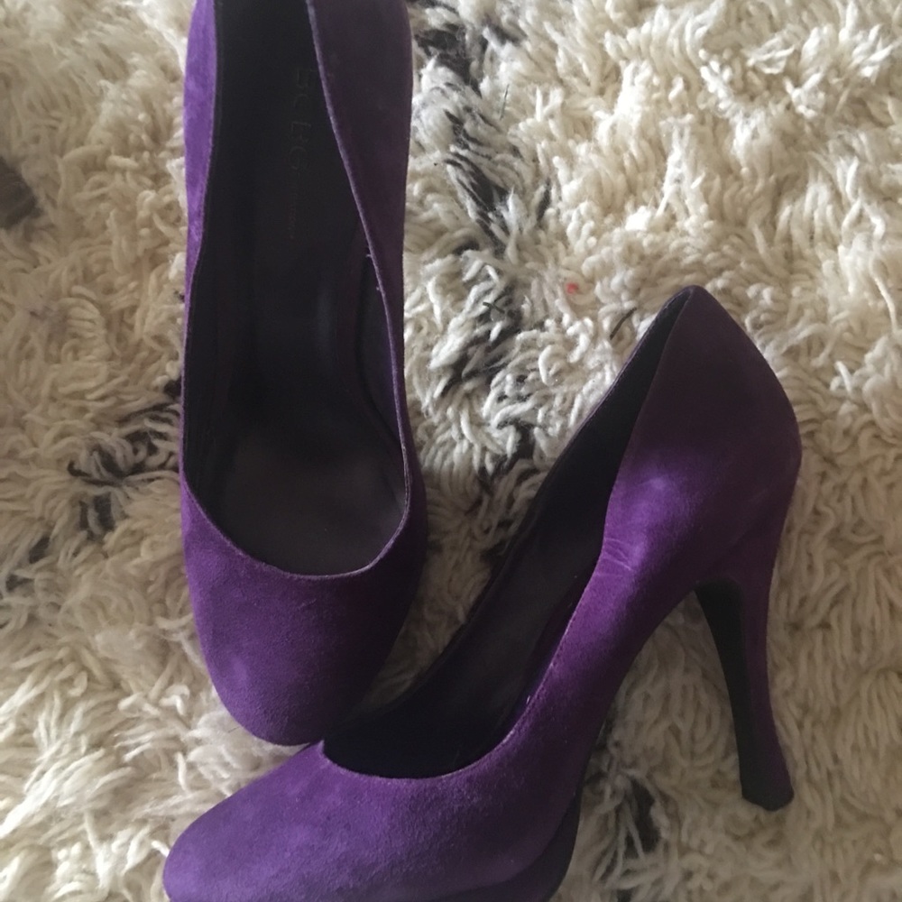 BCBG heels